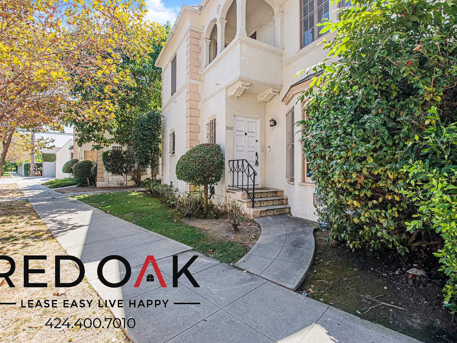 Sun-Drenched 2-Bed with In-Unit Laundry and Parking Included ~ In Mid-Wilshire! — Photo 4