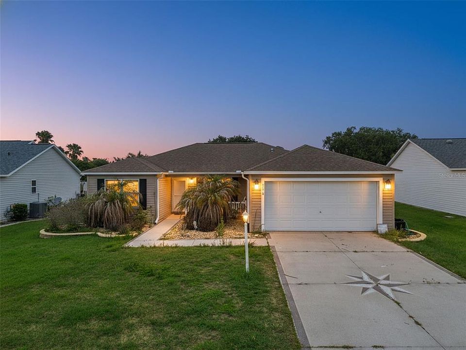 1st image of 1575 Hollyberry Pl