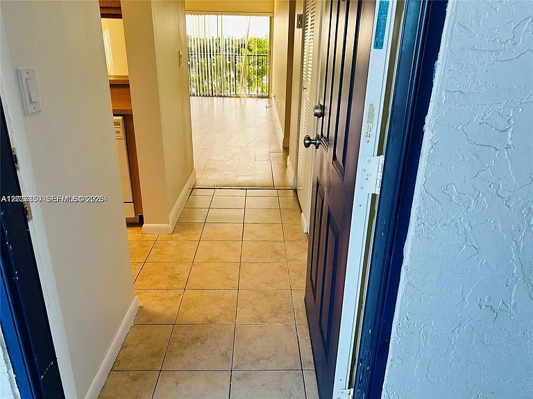 8600 N Sherman Cir #504 — Photo 15
