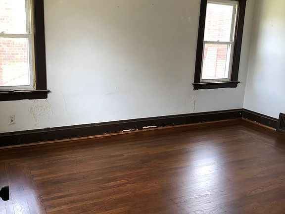3rd image of 1520 Elkton Pl #2W