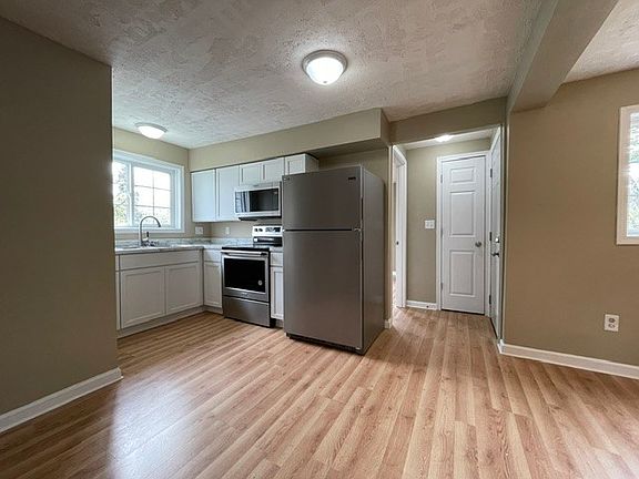 4th image of 10569 Dakota Avenue