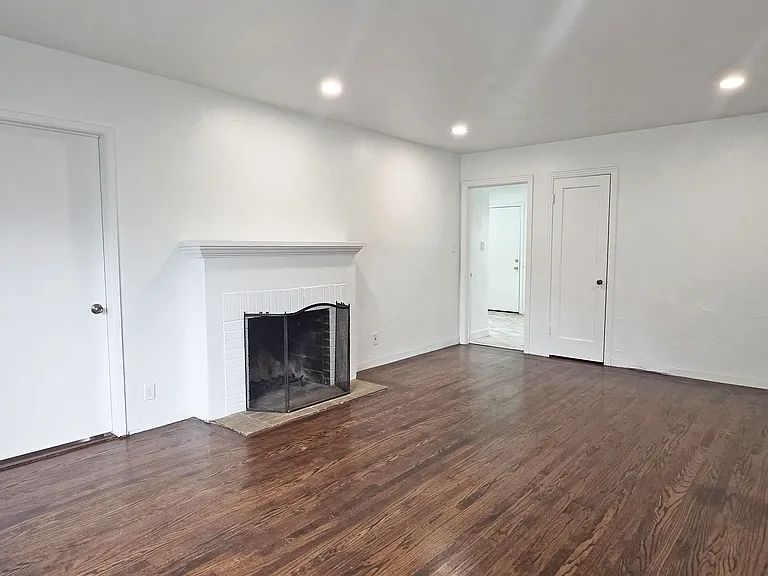 3800 Arden Way — Photo 9