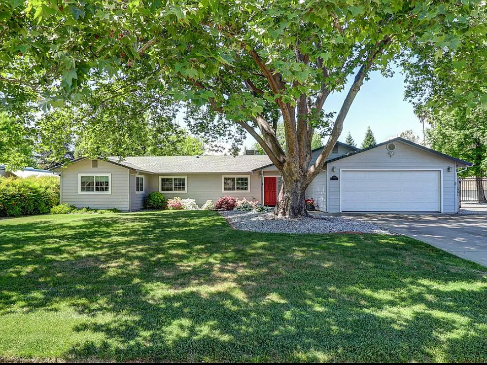 4890 Huntington Dr
