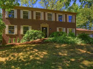 8008 Lingay Dr, Allison Park, PA 15101