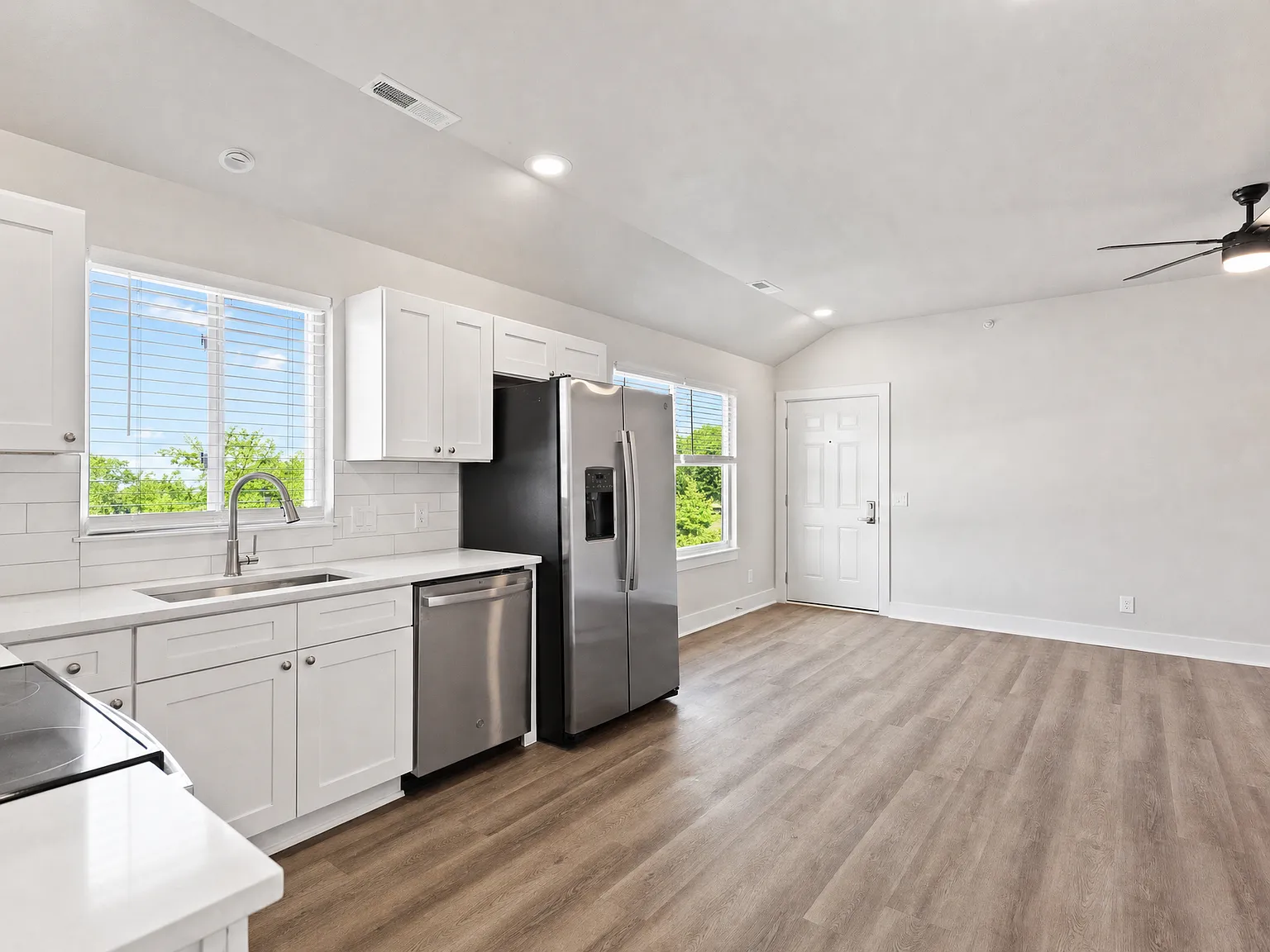 Bradford Trail Apartments — Photo 1