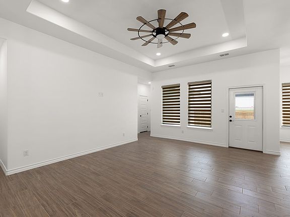 4th image of 708 Milania Dr