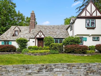 20 Burnside Dr, Short Hills, NJ, 07078