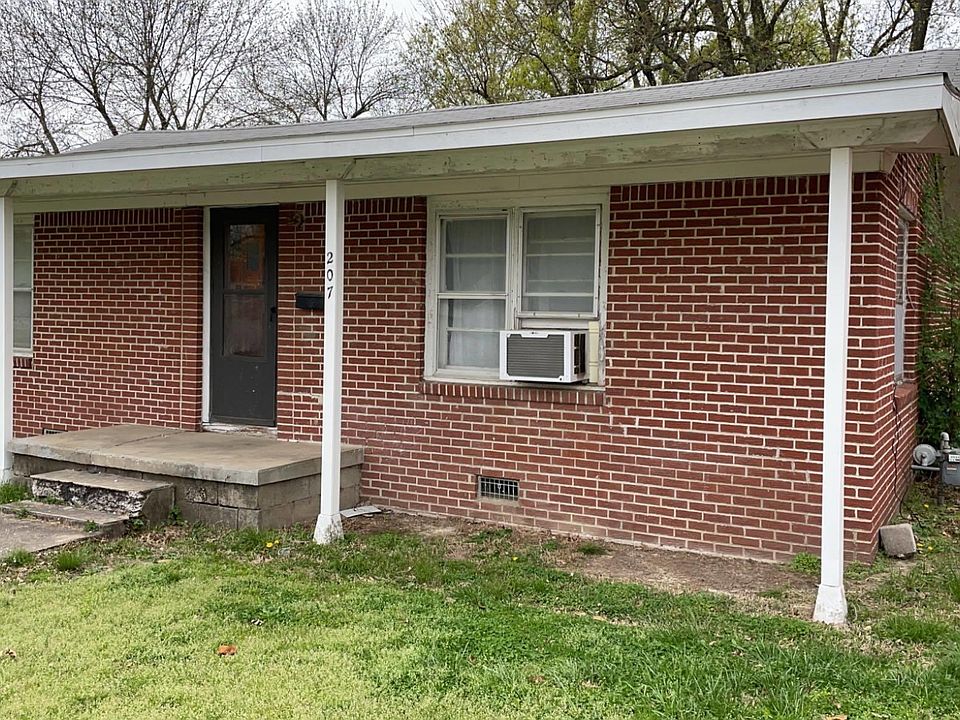 1st image of 207 N Highland Ave