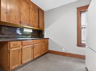 4265 E 128th St #2, Cleveland, OH 44105