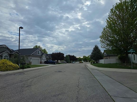 5th image of 4158 N Kilberry Ave