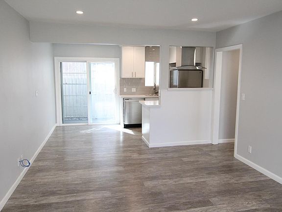 2nd image of 316 N Bonnie Brae St APT 2