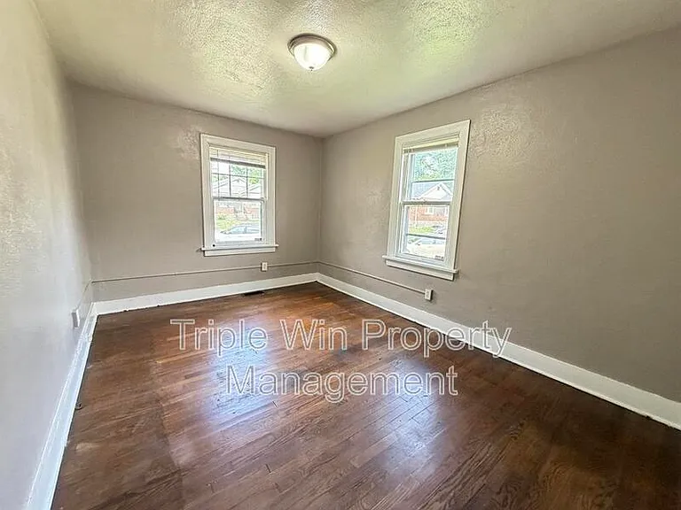 8530 Lowell St — Photo 11