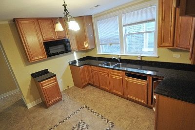3rd image of 6814 S Talman Ave Unit 2