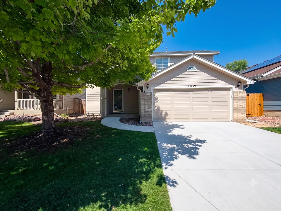 12139 Applewood Ct
