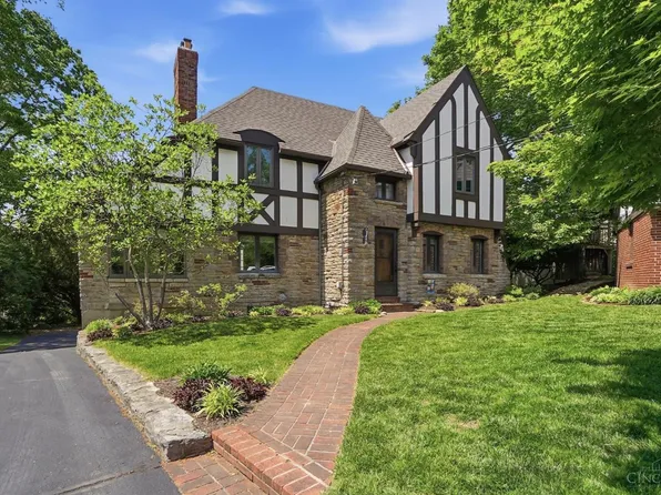 3200 Grischy Ln, Cincinnati, OH 45208