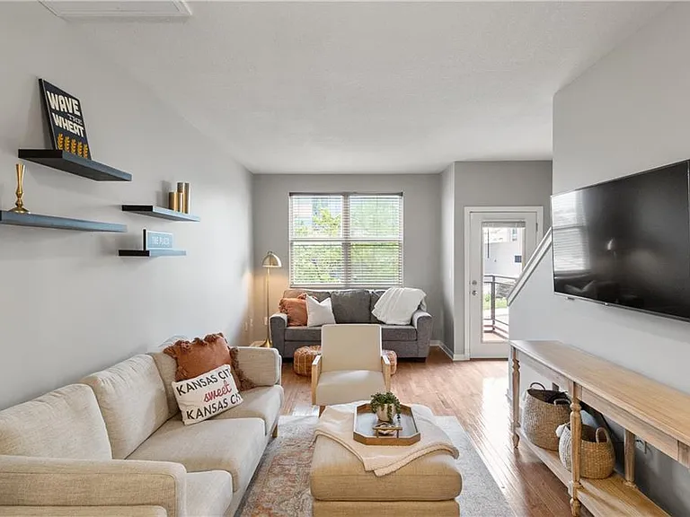 4571 Madison Ave #E-1 — Photo 5