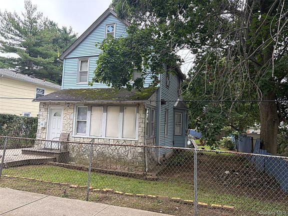 4th image of 88 Colonial Avenue