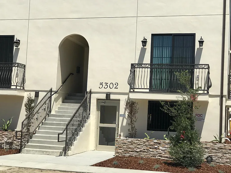 5302 Cleon Ave #104 — Photo 3