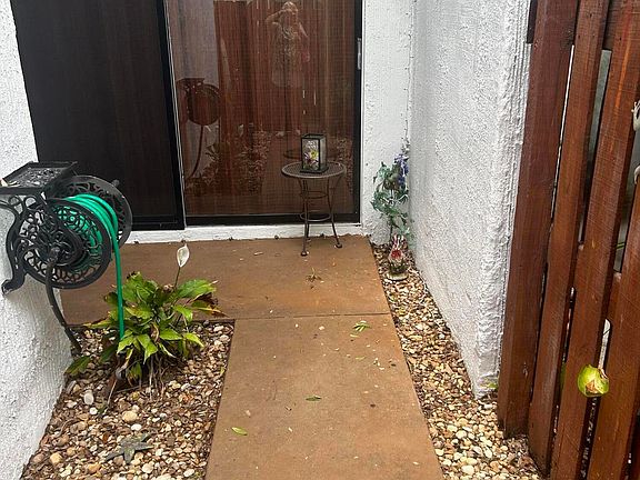 2nd image of 2010 Colonial A3 Road #3