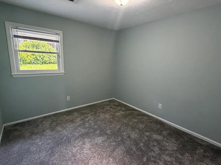 3230 Aqueduct Dr #B — Photo 10