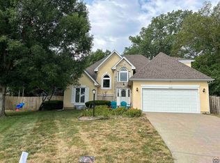 6239 SW 38th Pl, Topeka, KS 66610