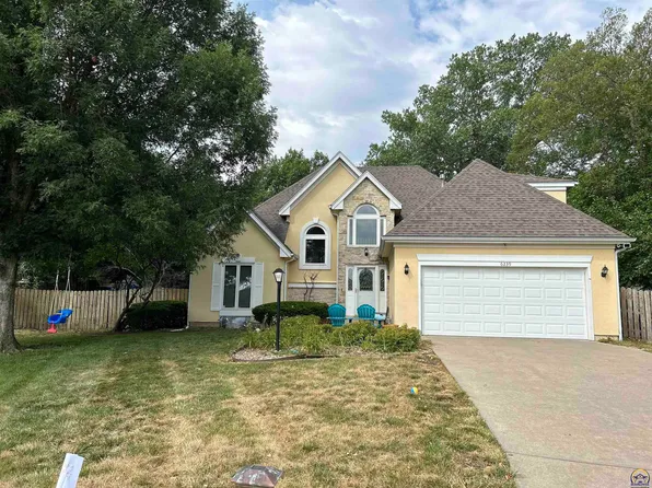 6239 SW 38th Pl, Topeka, KS 66610