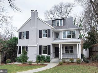 2928 44th Pl NW, Washington, DC 20016