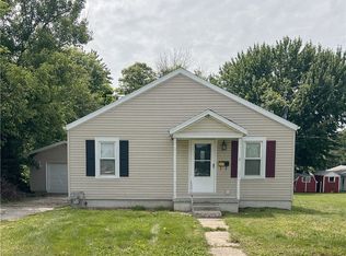 205 N Alexander St, Robinson, IL 62454