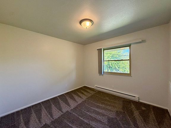 5th image of 781 N Macomb St #781