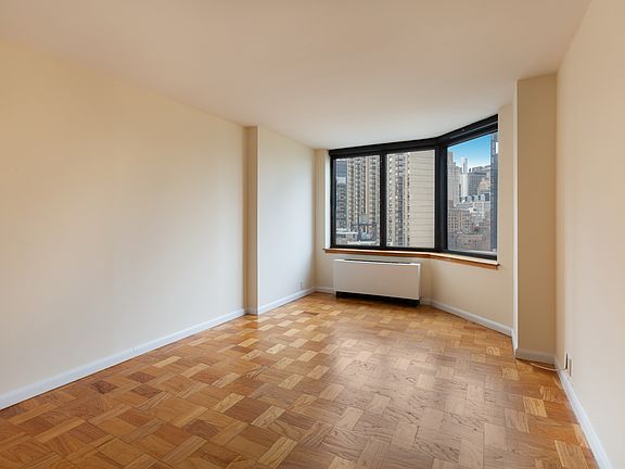 5th image of 415 E 37th St APT 21K