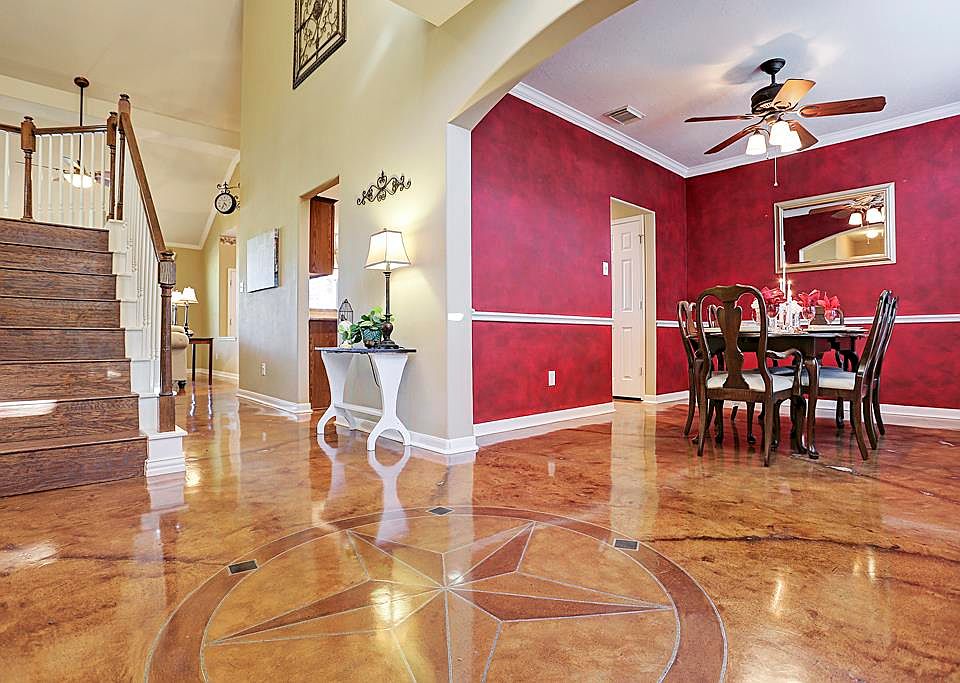 1st image of 8842 Gaslight Village Dr