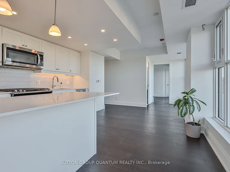 1400 Kingston Rd #504 — Photo 4