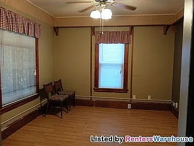 614 20th Ave NE — Photo 3
