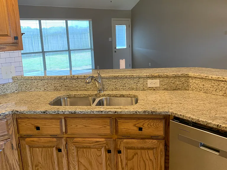 632 Oak View Ct — Photo 7