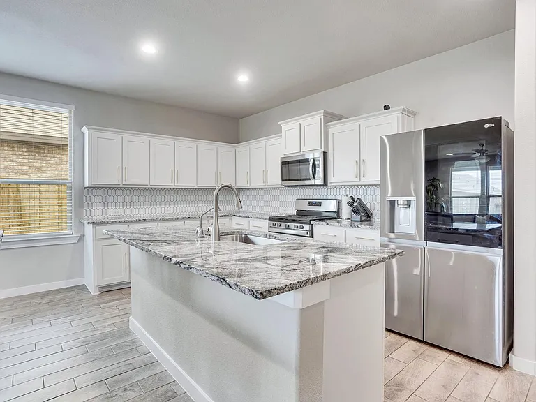2305 Raleigh Point Dr — Photo 5