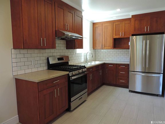 2nd image of 1021 Brunswick St