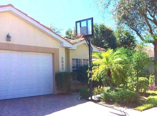 3925 Recreation Ln, Naples, FL 34116
