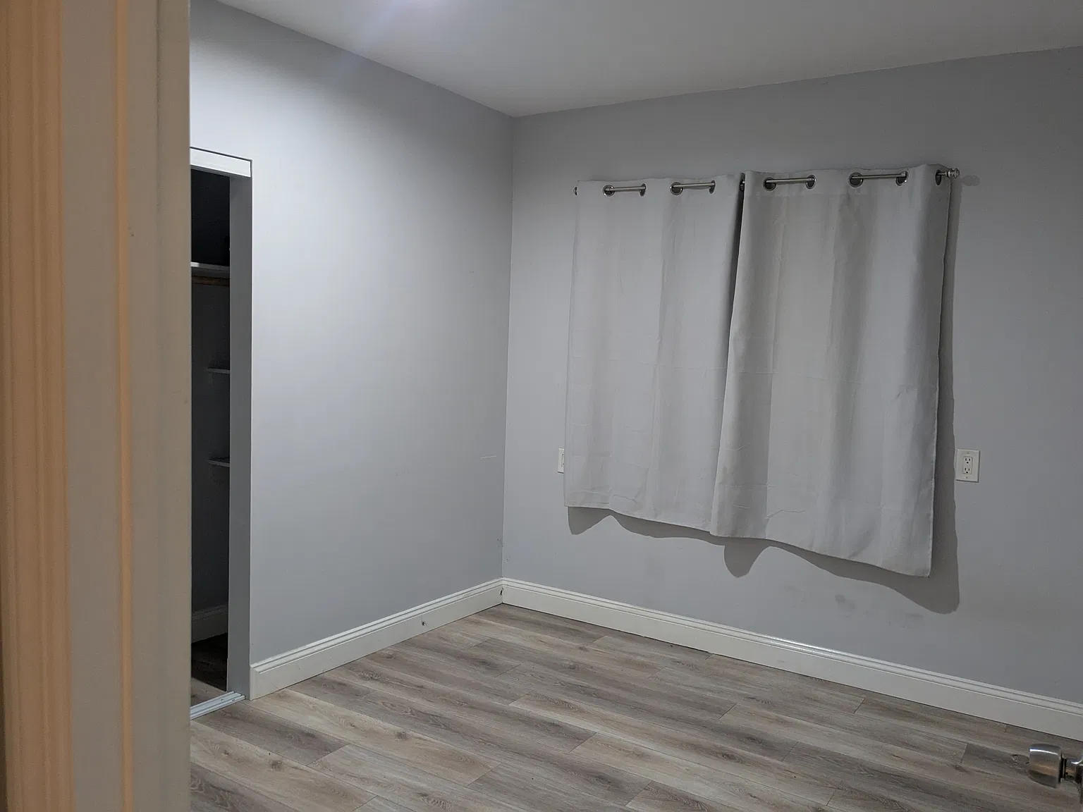 1255 S Eastman Ave — Photo 4