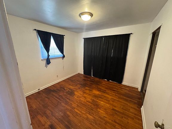 5th image of 4015 Hess Ave