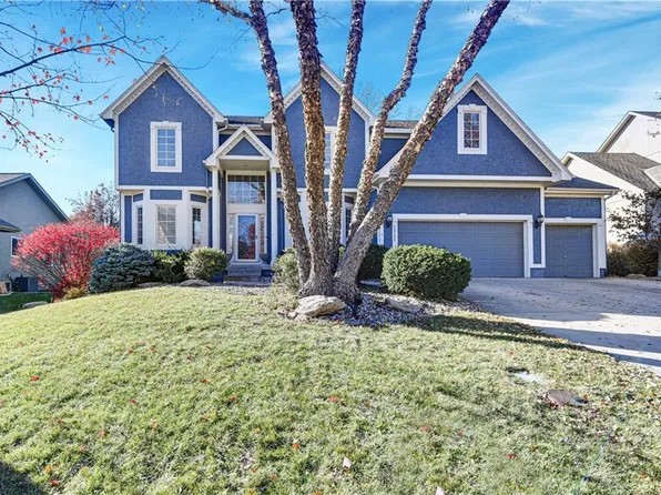 13732 Bond St, Overland Park, KS 66221