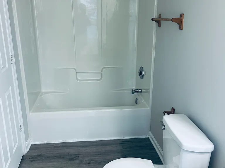 804 Valley Creek Dr — Photo 12