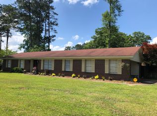 1507 Woodview Cir, Amory, MS 38821