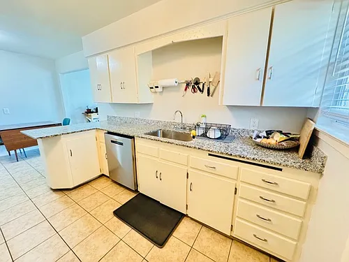 2732 W Jefferson Blvd #2732 Photo 1