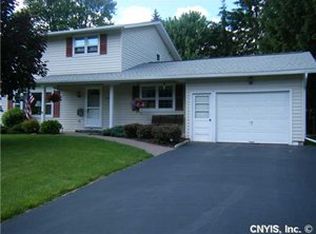 4855 Juneway Dr N, Liverpool, NY 13088