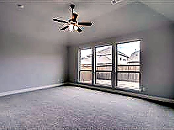 3rd image of 2212 Long Park Ave