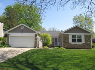 651 Butterfield Dr, Algonquin, IL 60102