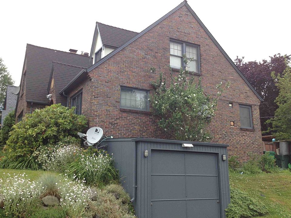2nd image of 1816 NE 80th St