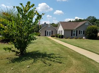 301 Laurel Tree Ln, Simpsonville, SC 29681