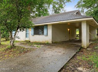 9724 Pokai St, Bay Saint Louis, MS 39525