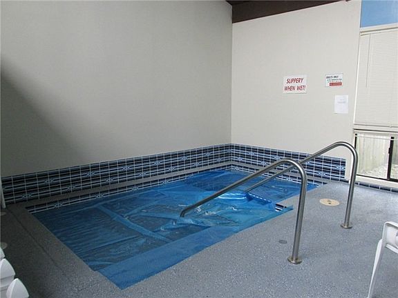 5th image of 1111 Archwood Dr SW Unit 305